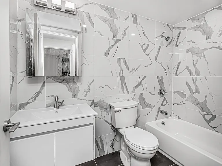3641 Johnson Ave #5A — Photo 4