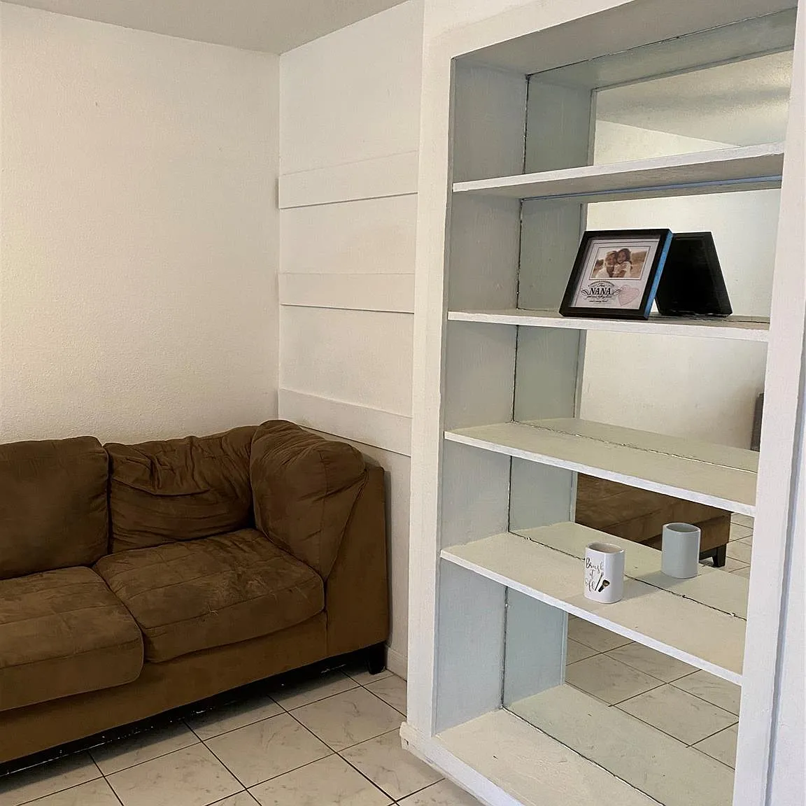 1 bed, 1.0 bath, 725 sqft, $850 — Photo 1