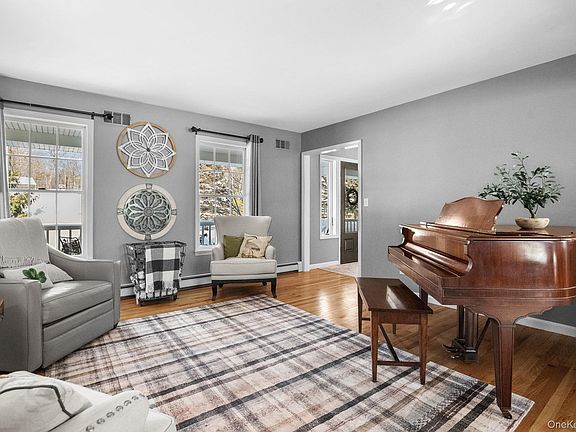 4th image of 6 Ridge Circle