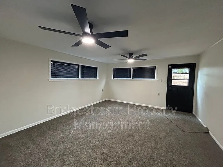 7201 McKenna Pl — Photo 6