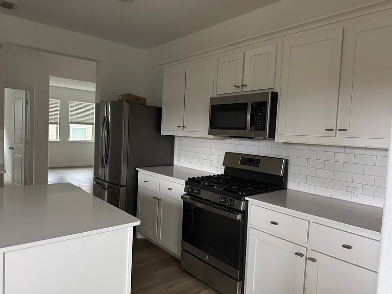 3625 Kaufman Ct — Photo 47