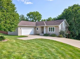 1440 N Shore Dr, Knoxville, IA 50138