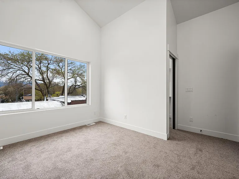 218 W Paxton Ave #5 — Photo 16
