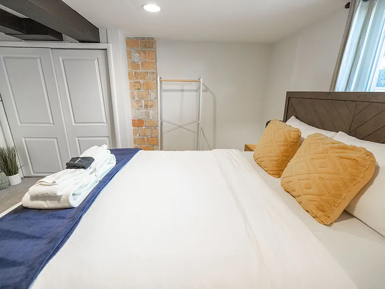 356 E Utopia Ave S — Photo 27