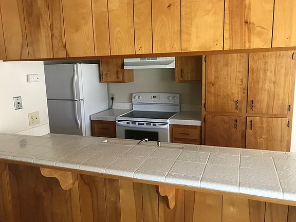 2nd image of 2937 Toyon Dr Unit 3