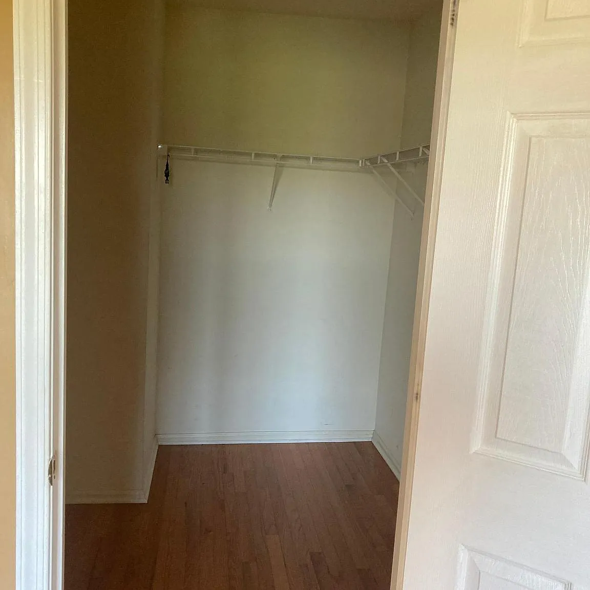3 bed, 1700 sqft, $3,000 — Photo 4