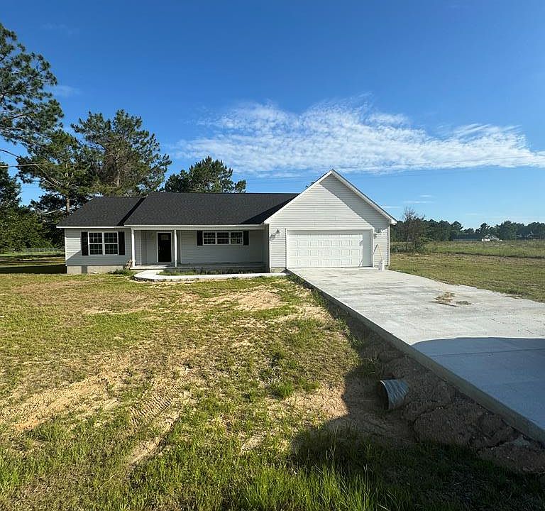 1st image of 1676 Logan Dr