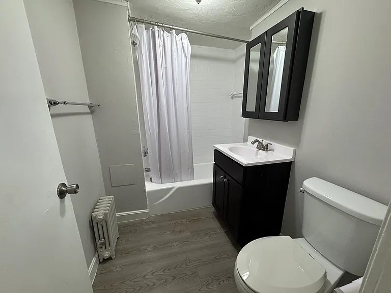 1124 Commonwealth Ave — Photo 5