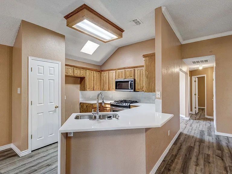 7708 Chandler Ct — Photo 13