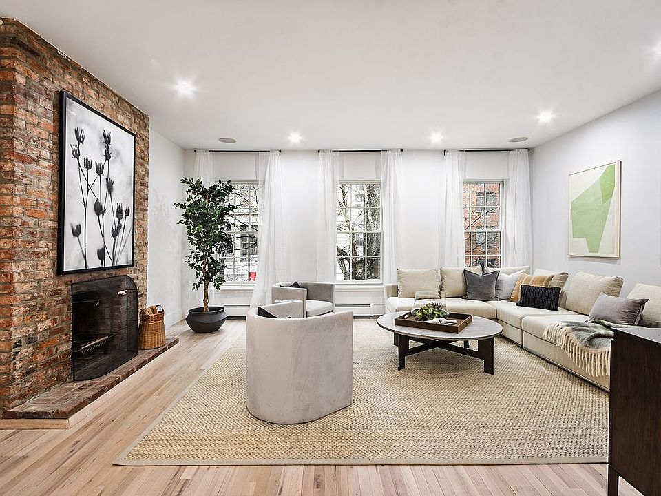 1st image of 104 W 13th St