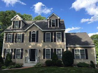 15 Penacook Rd, Sandown, NH 03873