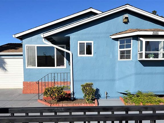 2nd image of 2881 Lowell Ave