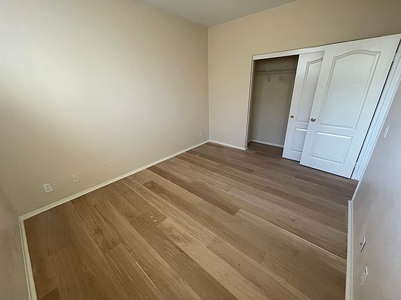 5th image of 10852 Howard Dallies Jr Cir