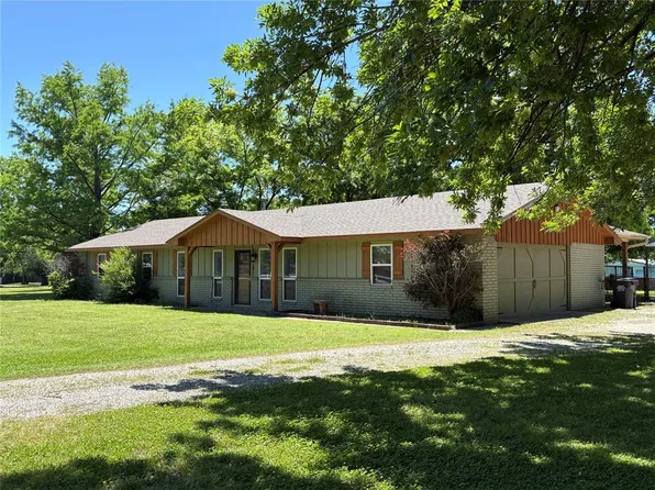 16217 County Road 1586, Ada, OK 74820