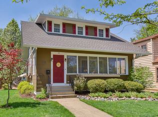 141 S Gladstone Ave, Aurora, IL 60506