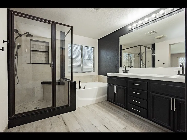 5253 Pendergrass St — Photo 19