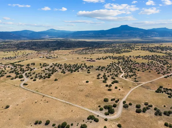 14 High Mesas Of Abiquiu, Youngsville, NM 87064