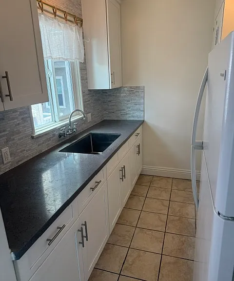 1422 Hermosa Ave #1422 — Photo 2