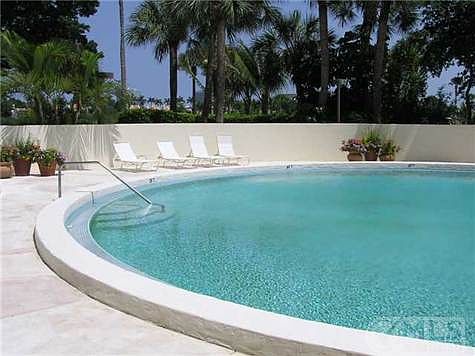 2nd image of 2427 Presidential Way APT 801