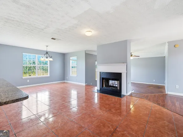 364 Kimberwick Ct, Hampton, GA 30228