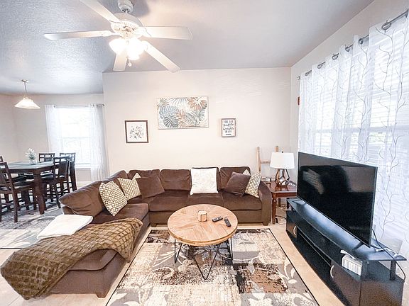 2nd image of 621 SW 10th St APT 214