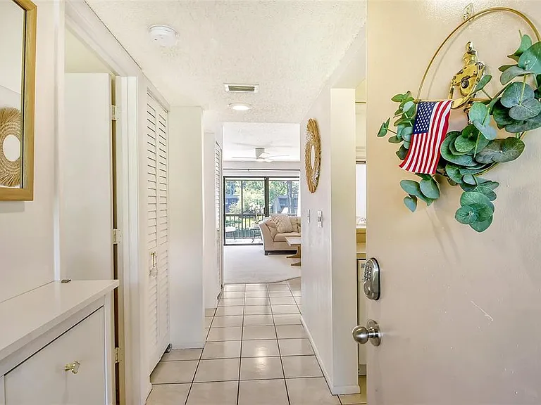4616 Ringwood Mdw #20 — Photo 4