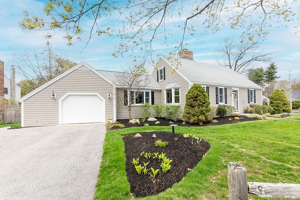 4 Everett Dr, Newburyport, MA 01950 Zillow