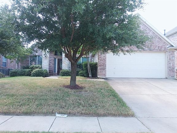 2nd image of 1918 Laurel Oak Ct