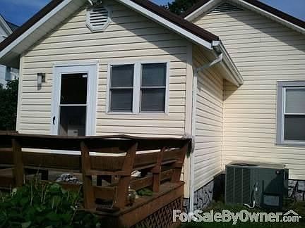 2nd image of 202 Patterson St