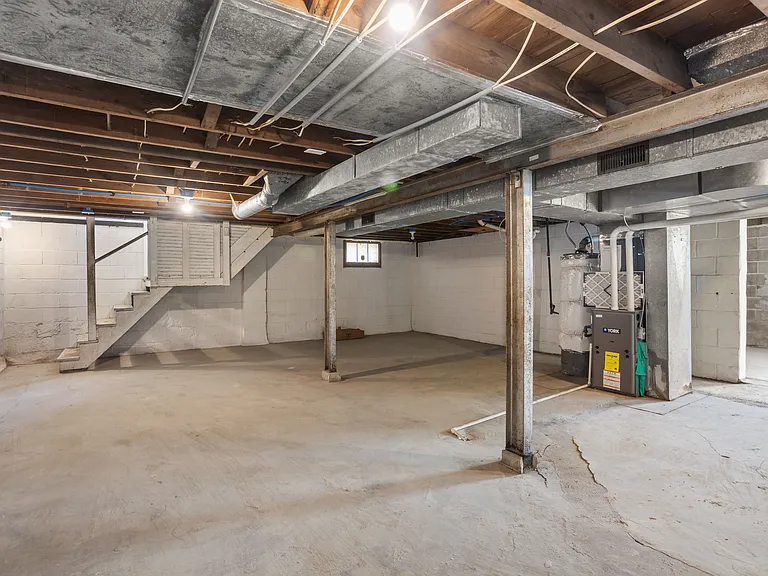 8320 Lucas And Hunt Rd — Photo 15