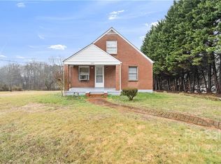 1373 Connelly Springs Rd, Lenoir, NC 28645