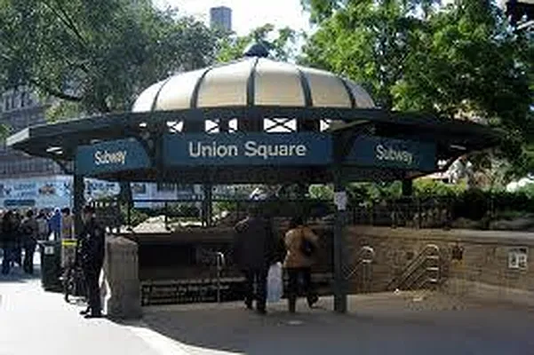 Rented by Citi Habitats | media 8