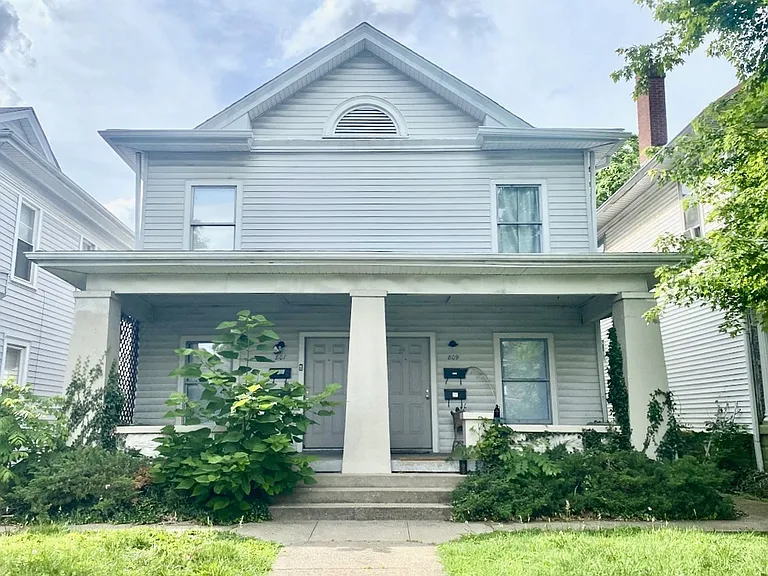 807-809 E. Maple St — Photo 1