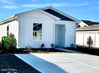 1025 Course Ln, Surf City, NC 28445