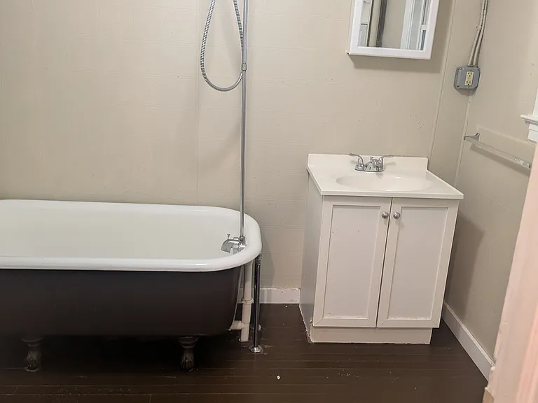 271 Central St #3 — Photo 4