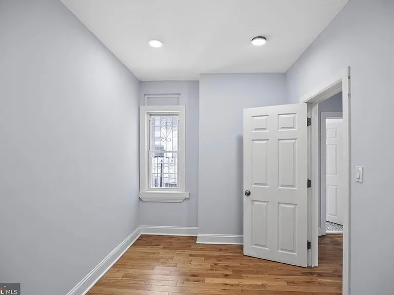 2505 S Sheridan St — Photo 13