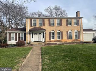 1703 Hicks Dr, Vienna, VA 22182