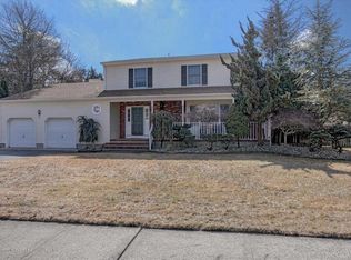 1100 Reagan Ct, Wall Township, NJ 07719