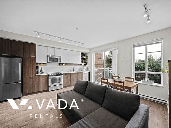 2nd image of 618 Como Lake Ave #301
