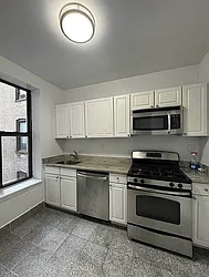 838 Riverside Drive, #1E