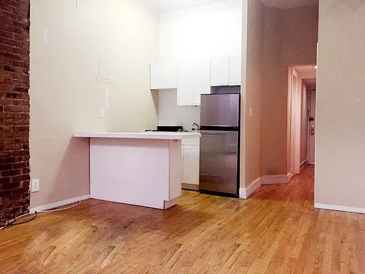 Rented by AJ Clarke | media 28