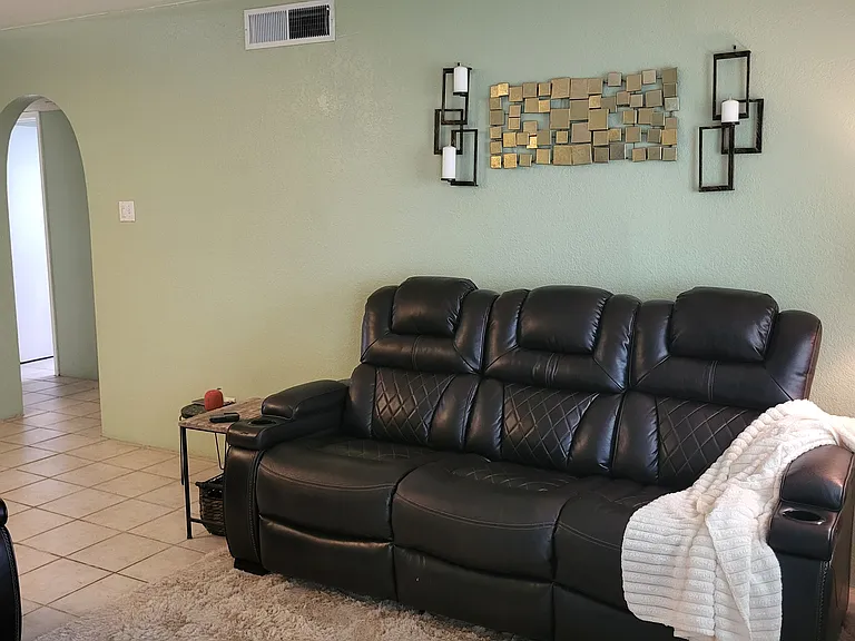 5304 E Windsor Ave — Photo 17