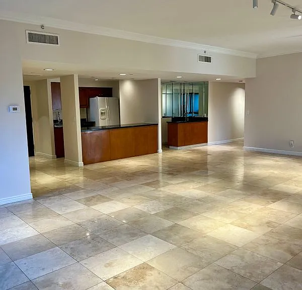 10445 Wilshire Blvd #305 — Photo 11