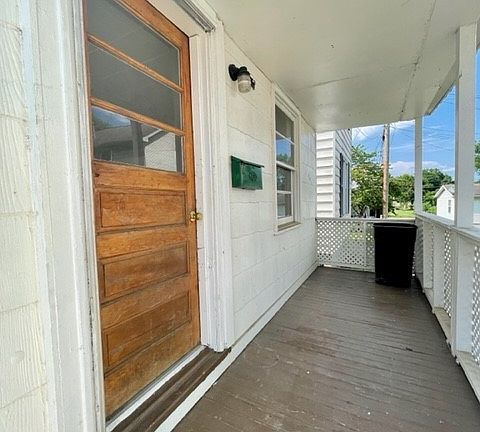 2nd image of 517 Smith St