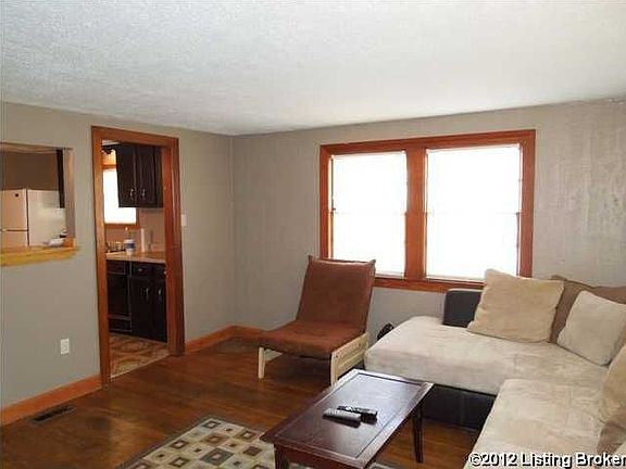2nd image of 6900 Capella Ln