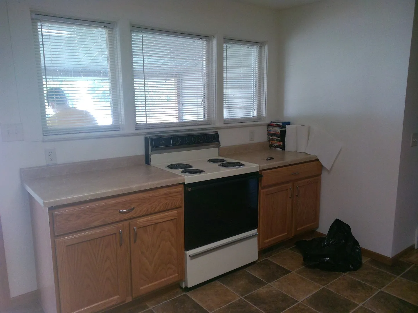 2 bed, 836 sqft, $950 — Photo 4