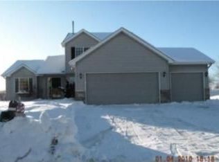 1223 Kinder Dr, Waconia, MN 55387