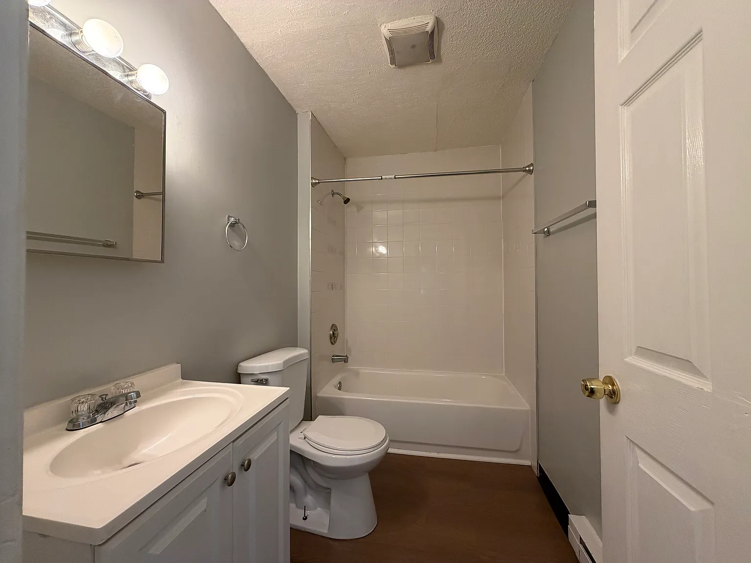 1 bed, $1,250 — Photo 4