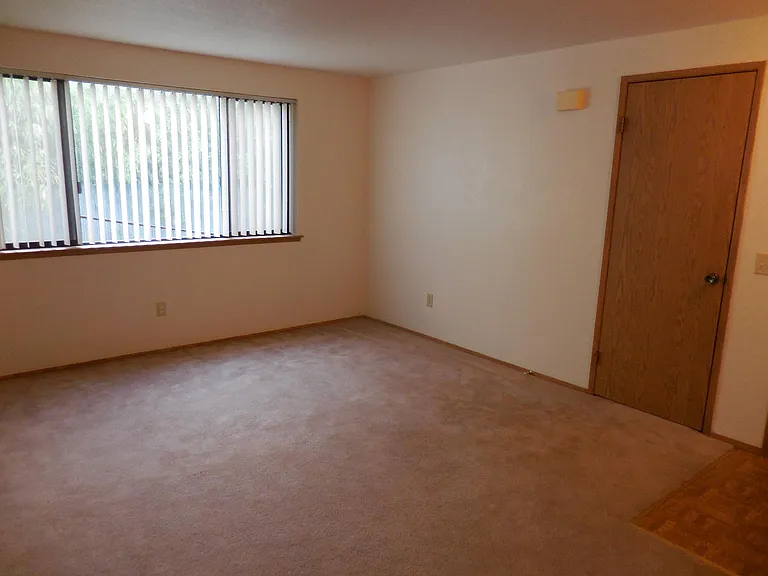 1313 Hall St SE #1 — Photo 11