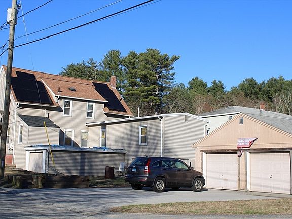 3rd image of 25 Quinebaug Rd